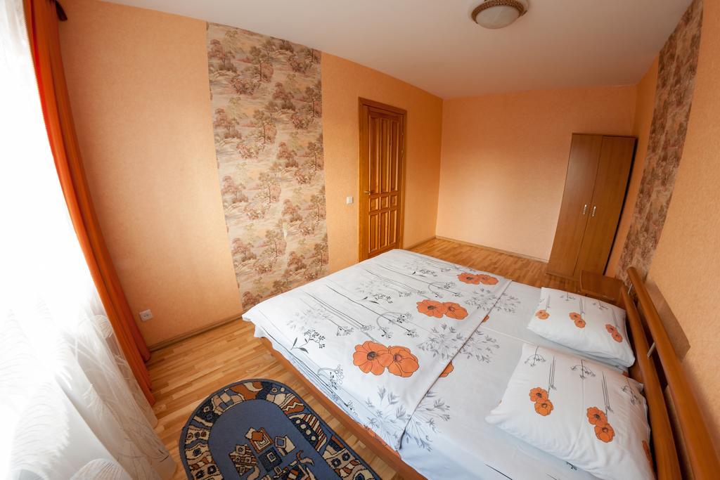 Tvirtove Apartment Vilnius Room photo